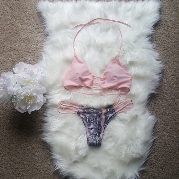 🎉Just in🎉Pink lace padded Brazilian bikini set! - Picture 7 of 8